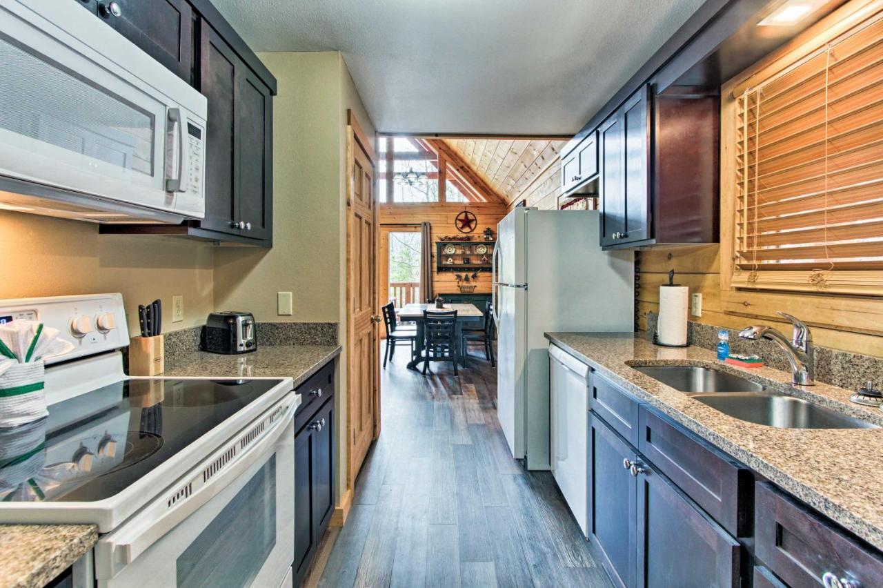 Gatlinburg Mountain Cabin With Grill And Pool Table! Exteriör bild